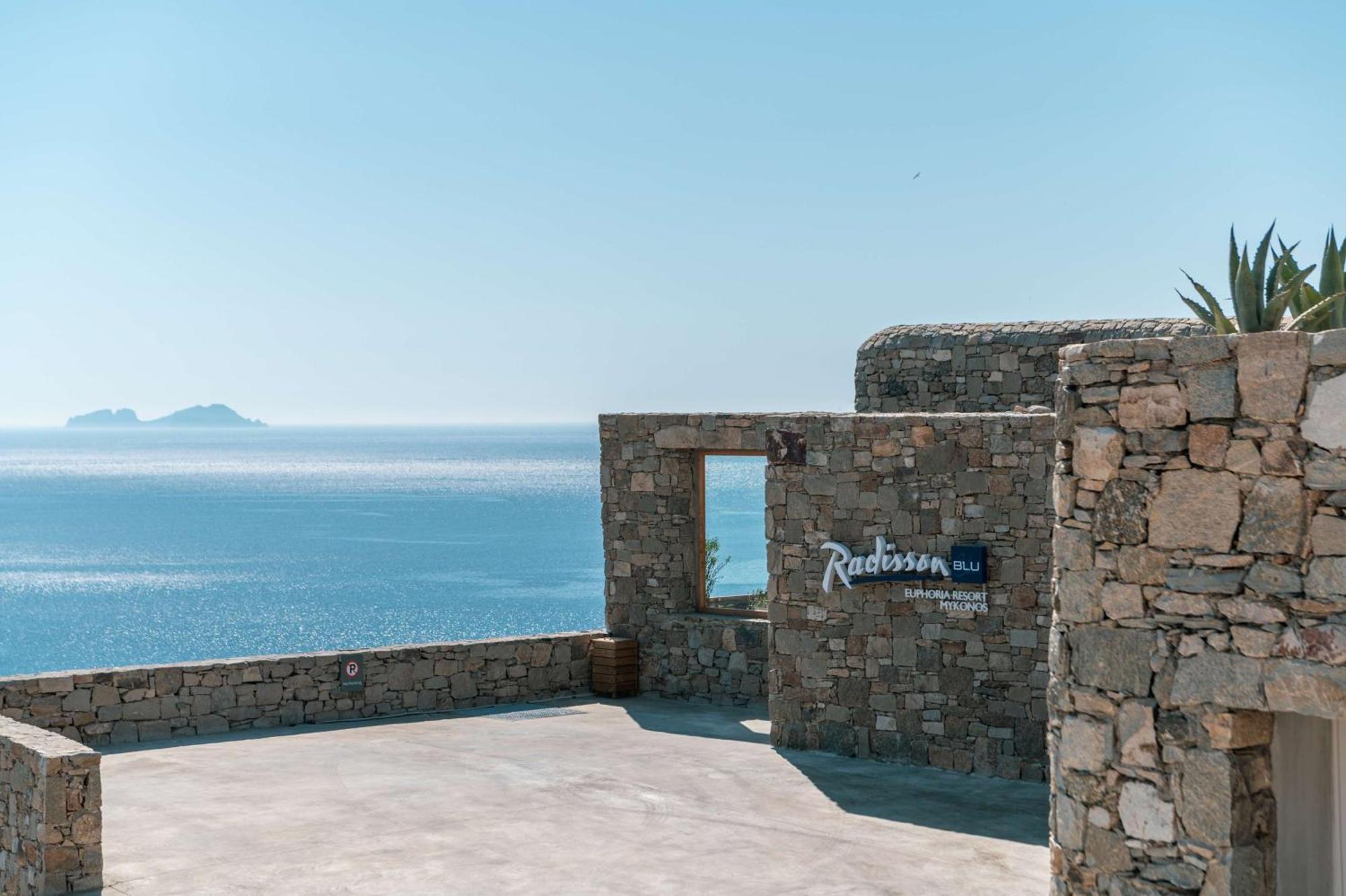 Radisson Blu Euphoria Resort, Mykonos กาโลลิวาดี ภายนอก รูปภาพ